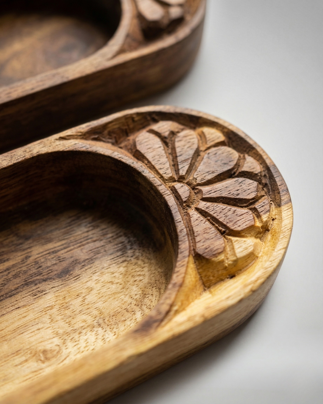 Sersou Wood Serving Tray – Olive Oil Finish